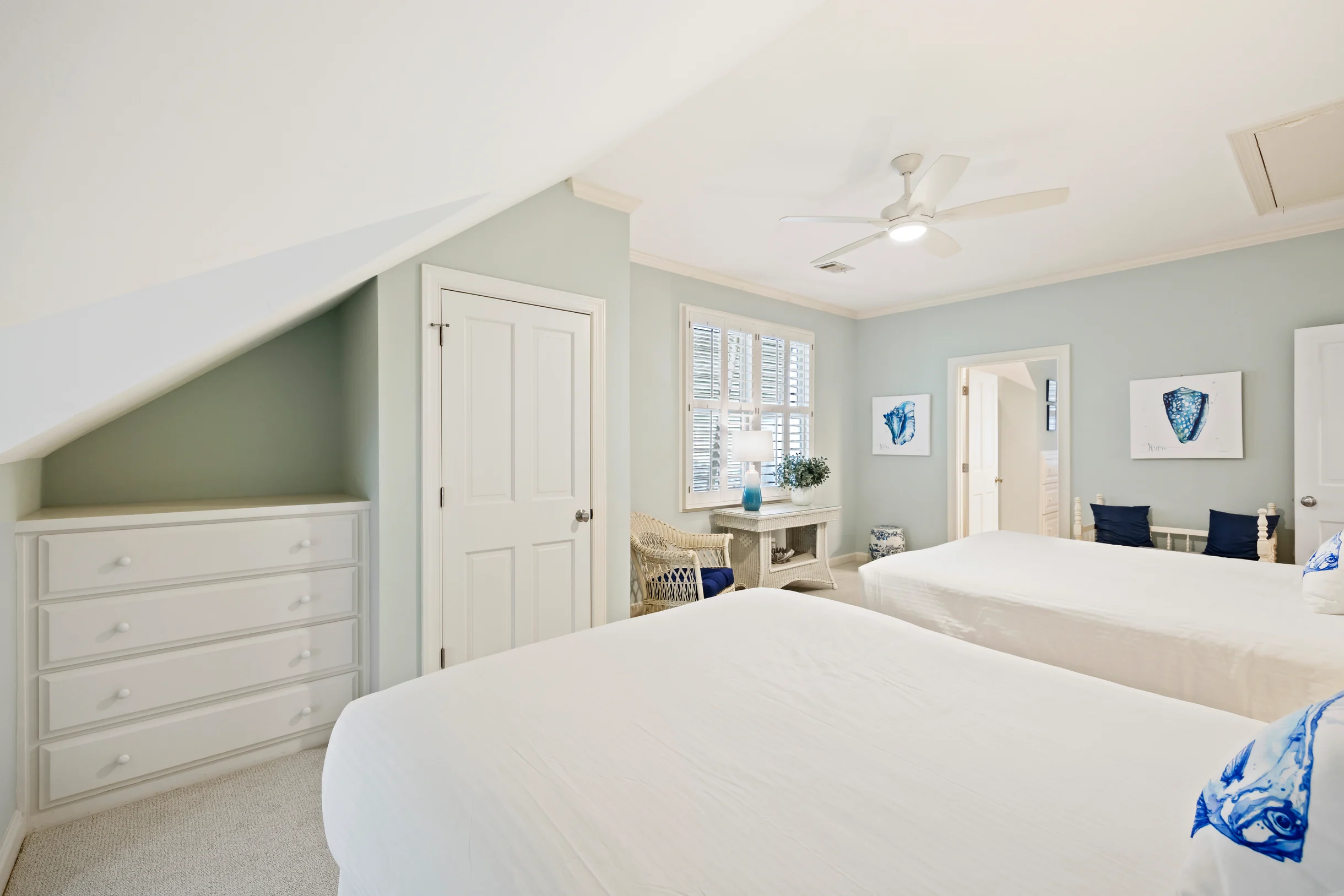 PALM3700: 3700 Palm Blvd. #28