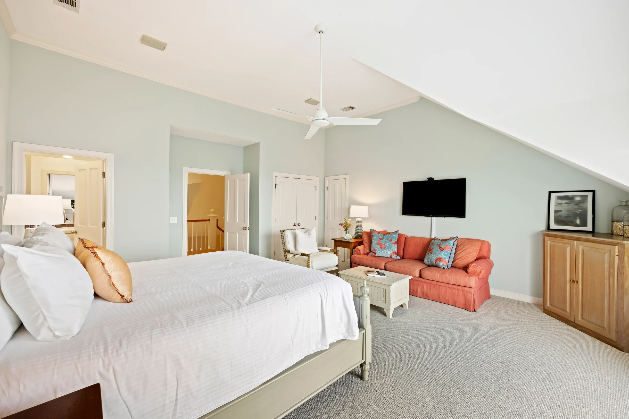 PALM3700: 3700 Palm Blvd. #26