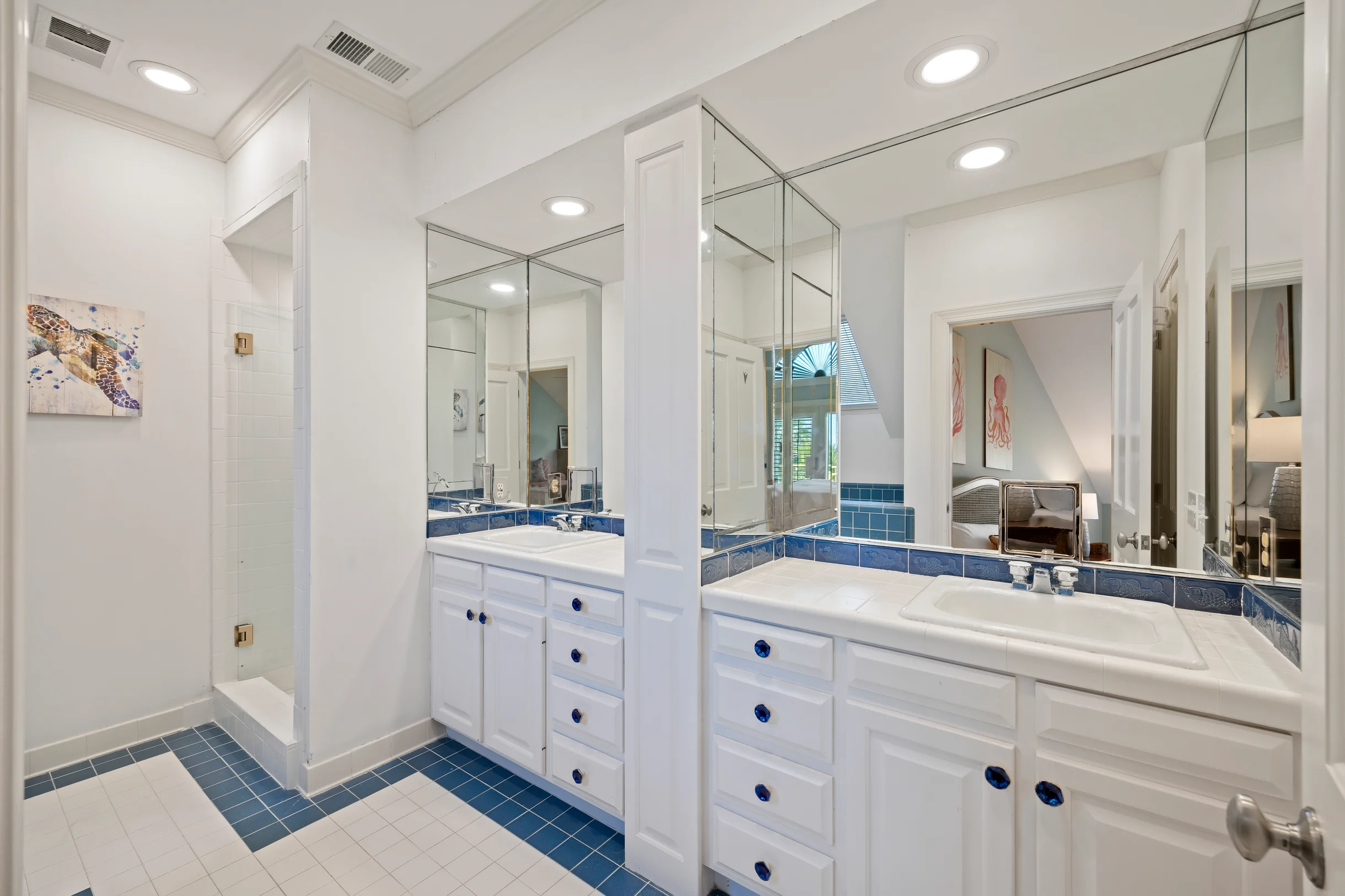 PALM3700: 3700 Palm Blvd. #29