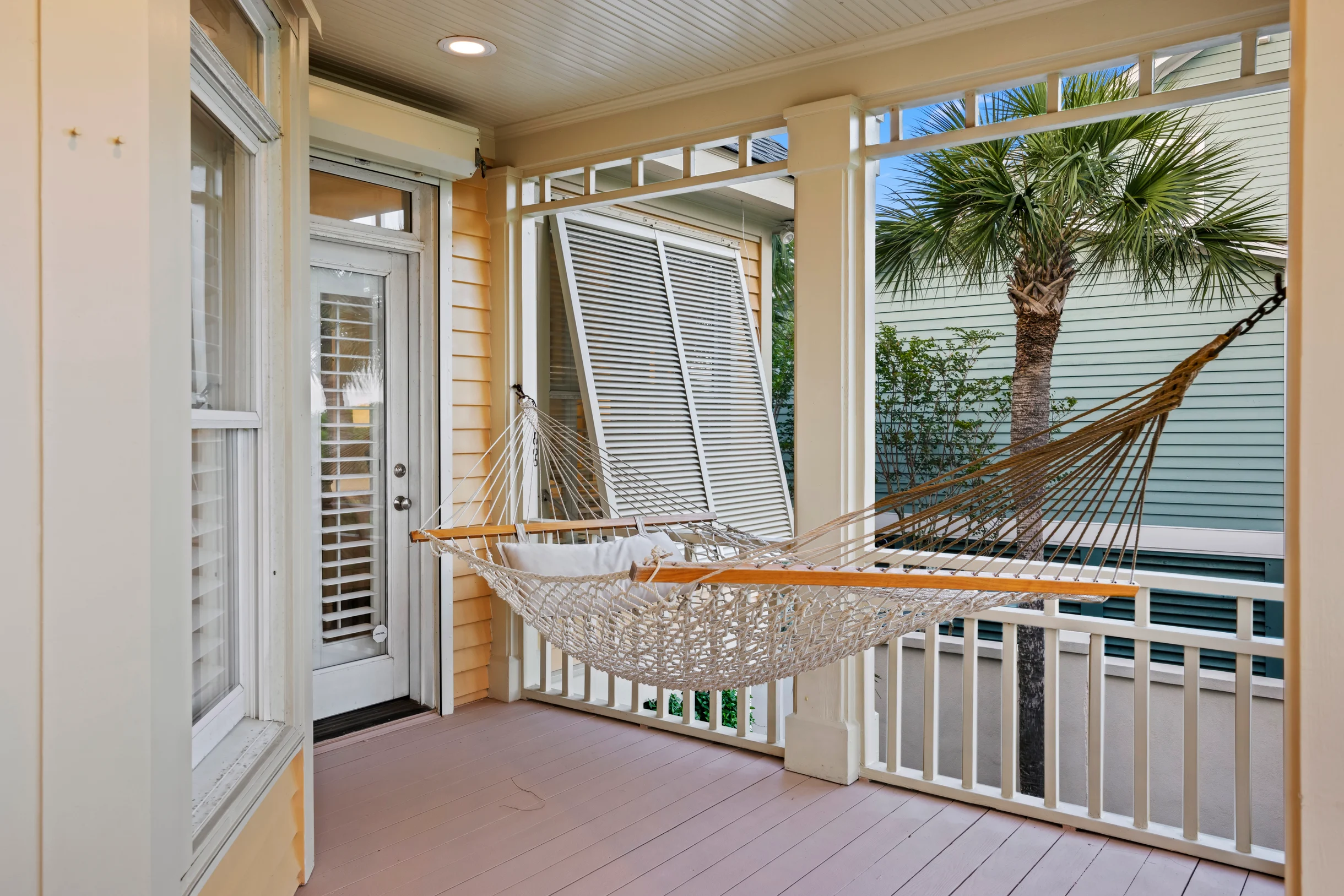 PALM3700: 3700 Palm Blvd. #46