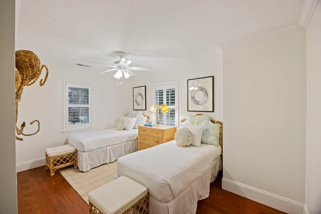 Bedroom 5 image 1