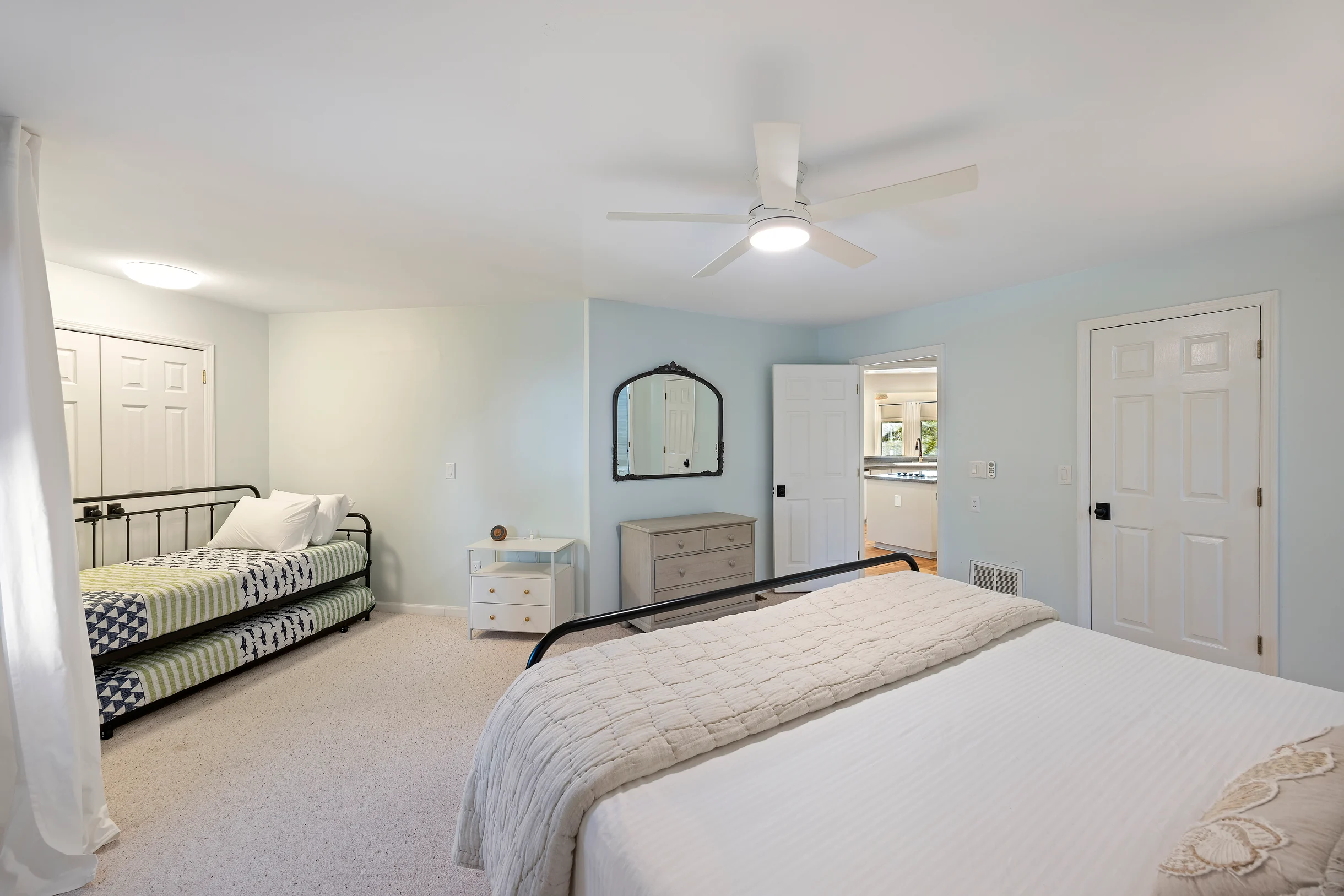 Wander Isle Glow #35