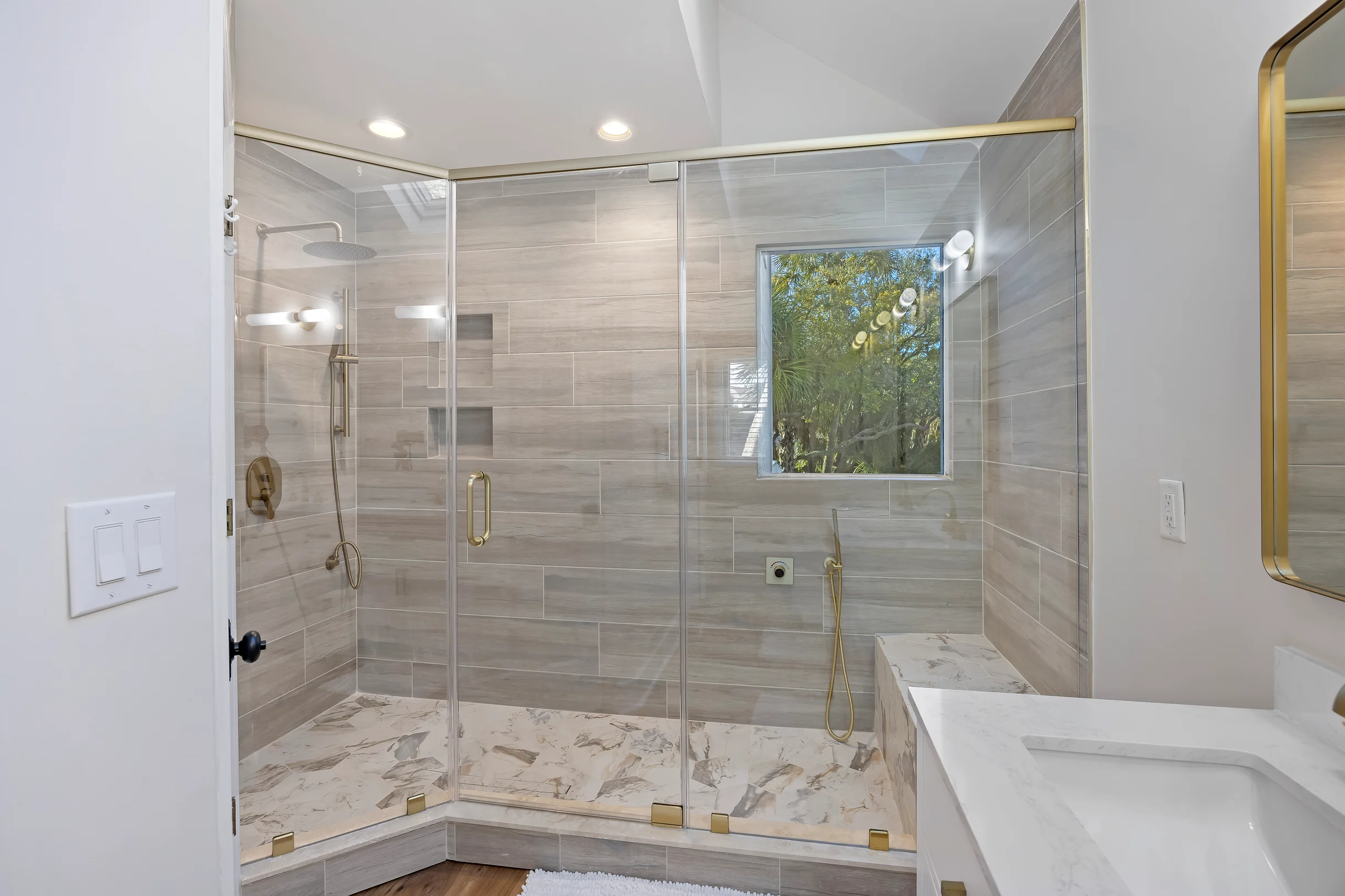 Wander Isle Glow #27