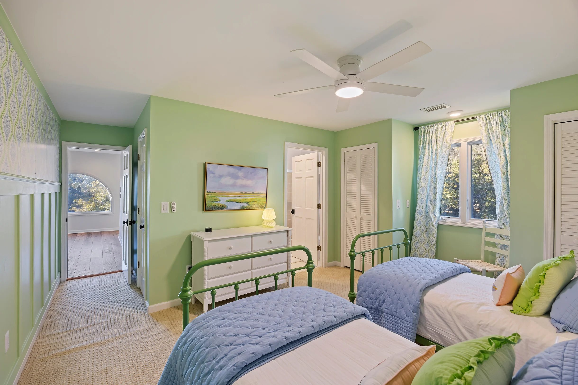 Wander Isle Glow #34