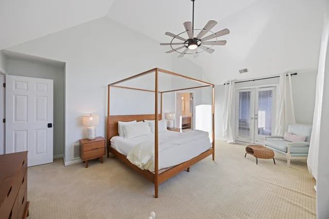 Bedroom 1 image 1