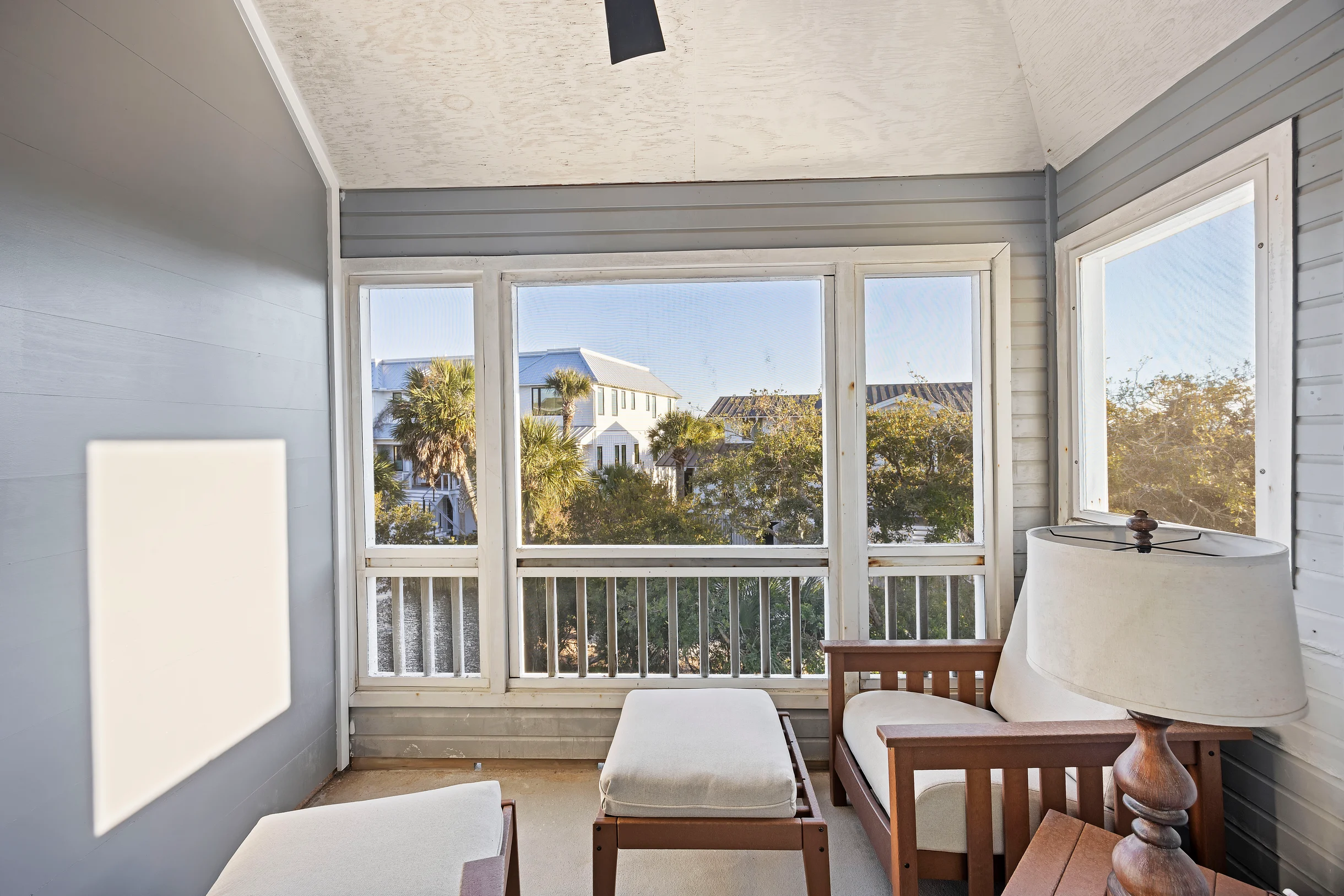 Wander Isle Glow #17