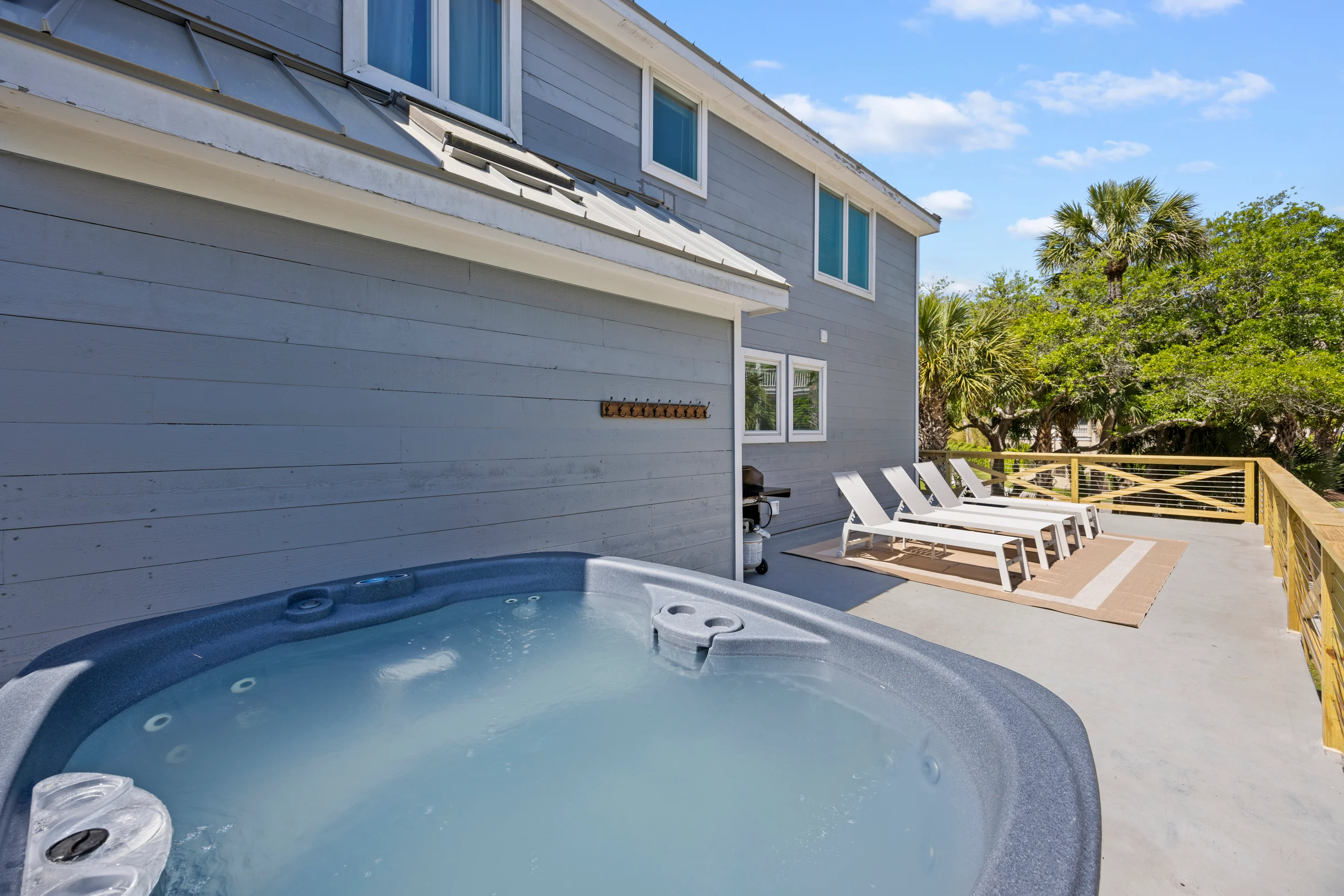 Wander Isle Glow #21