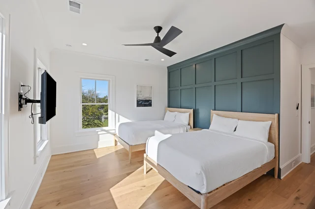 Bedroom 3 image 1