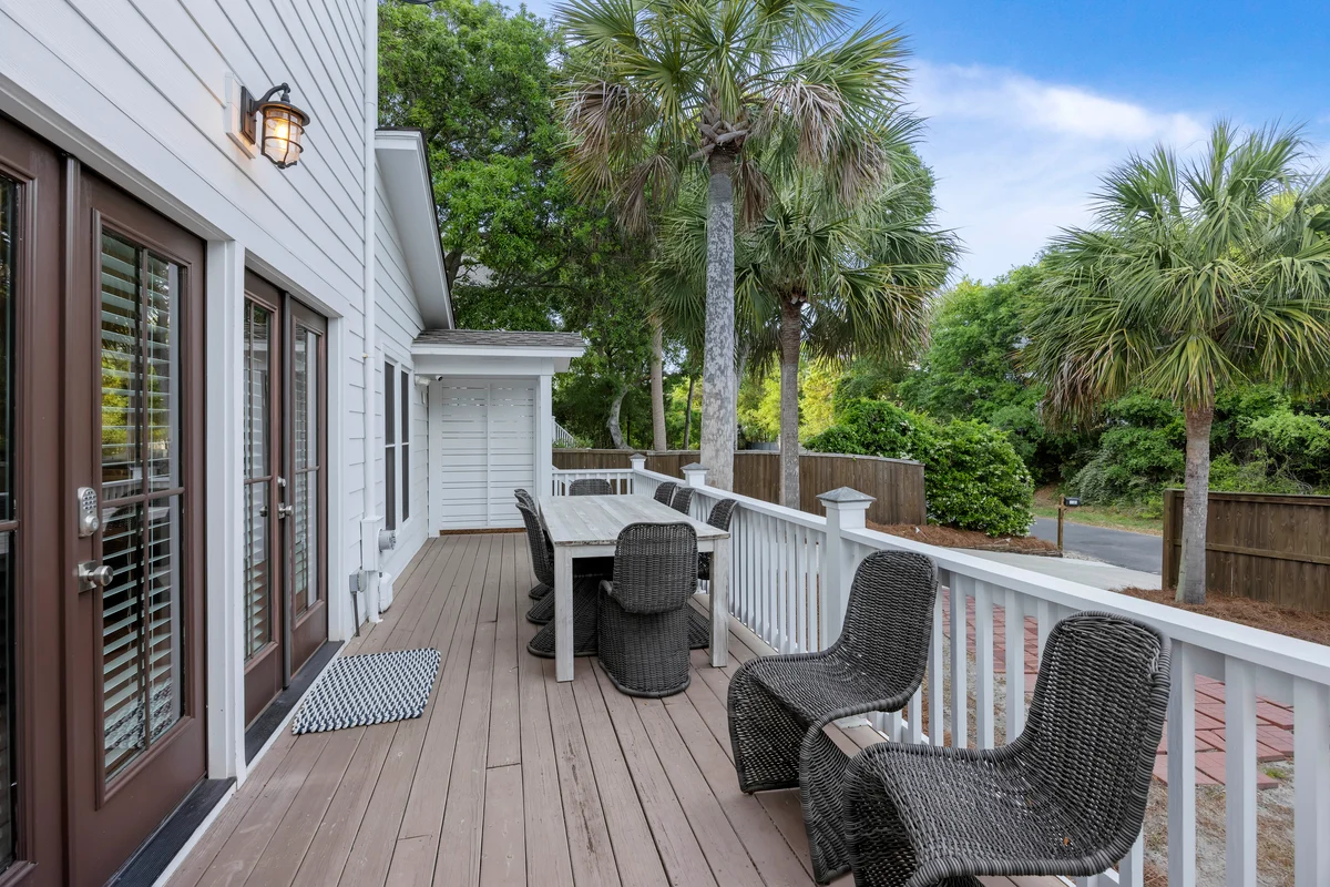 Wander Isle Palms Strand