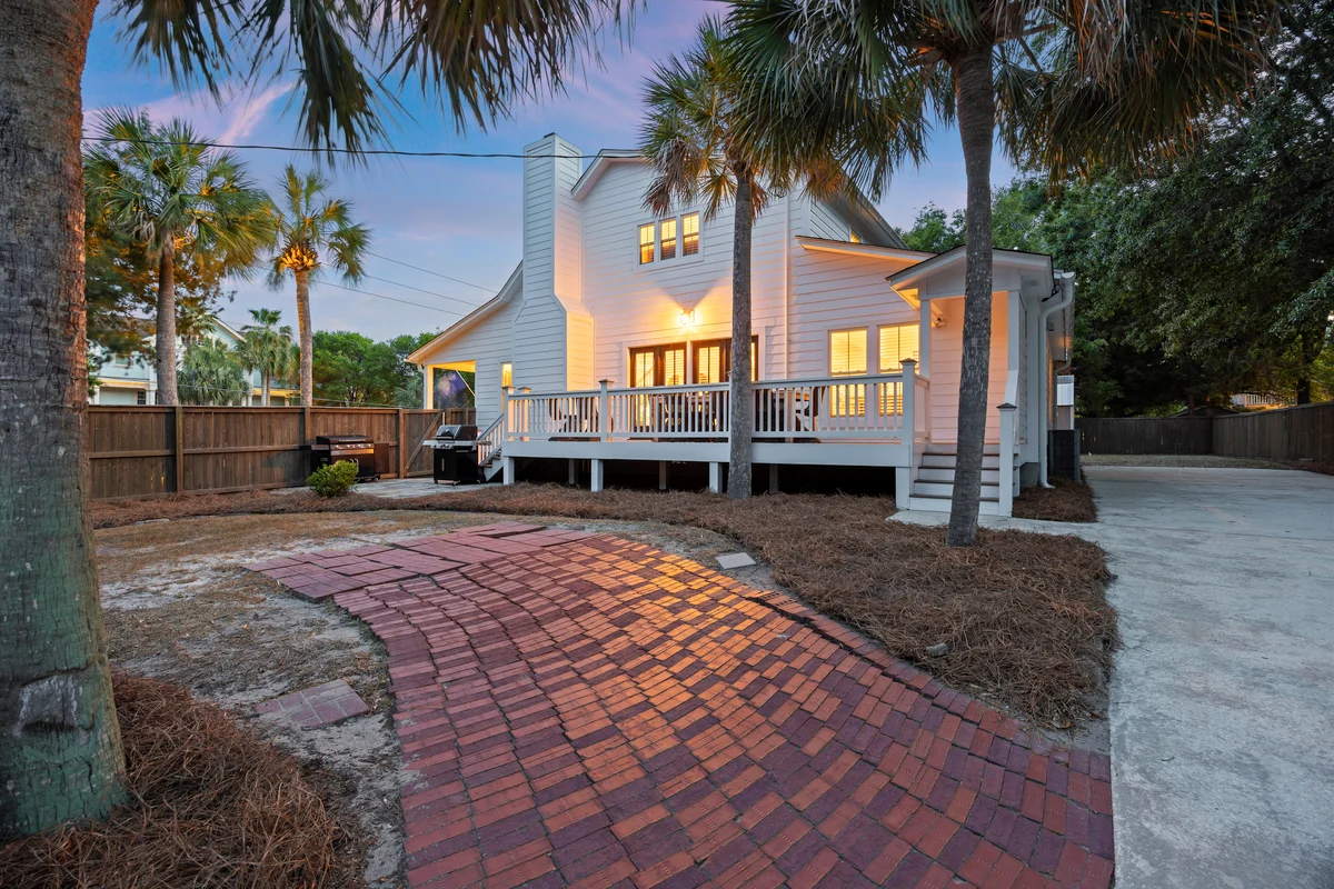 Wander Isle Palms Strand