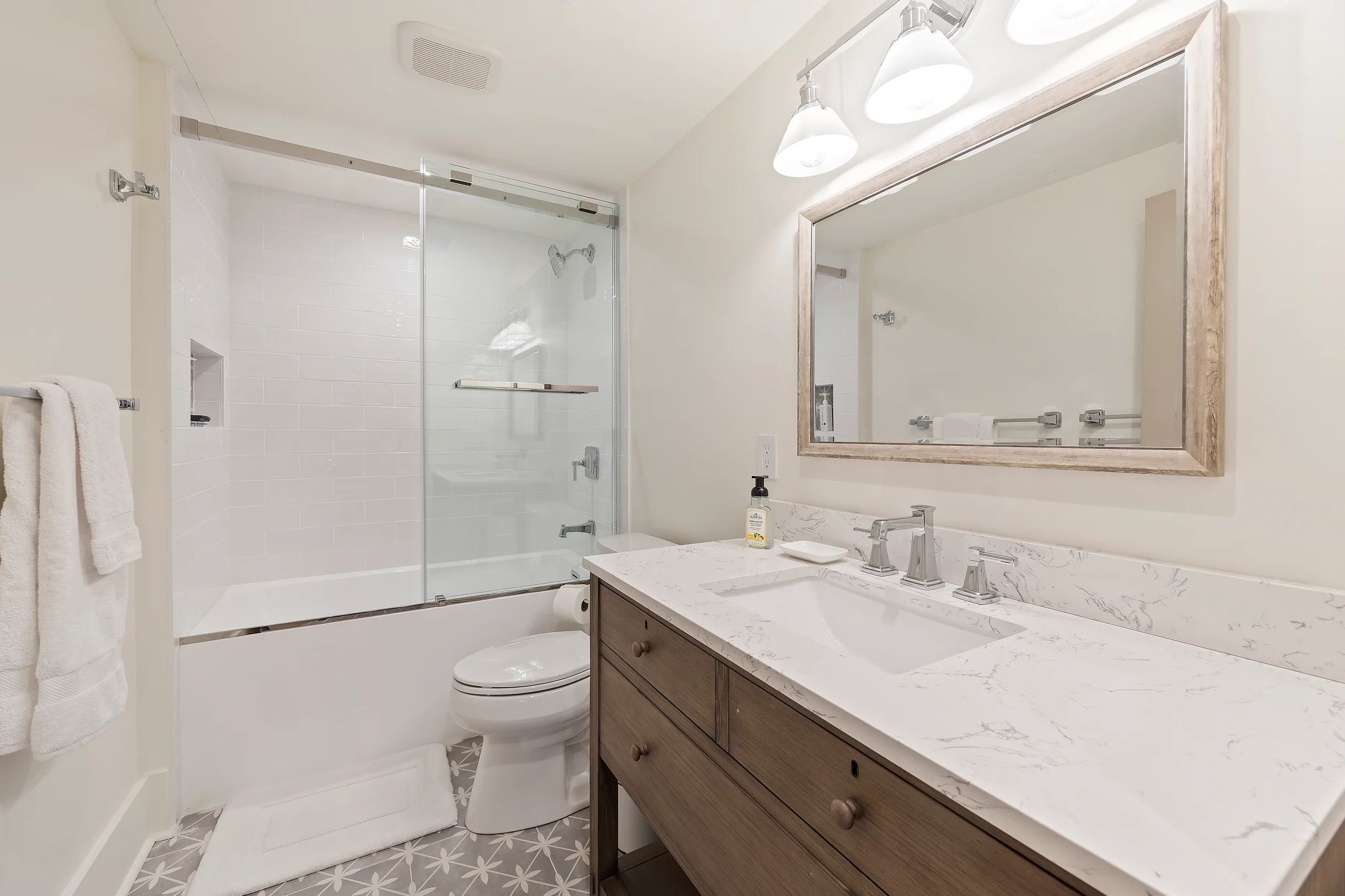 Wander Seabrook Retreat #22