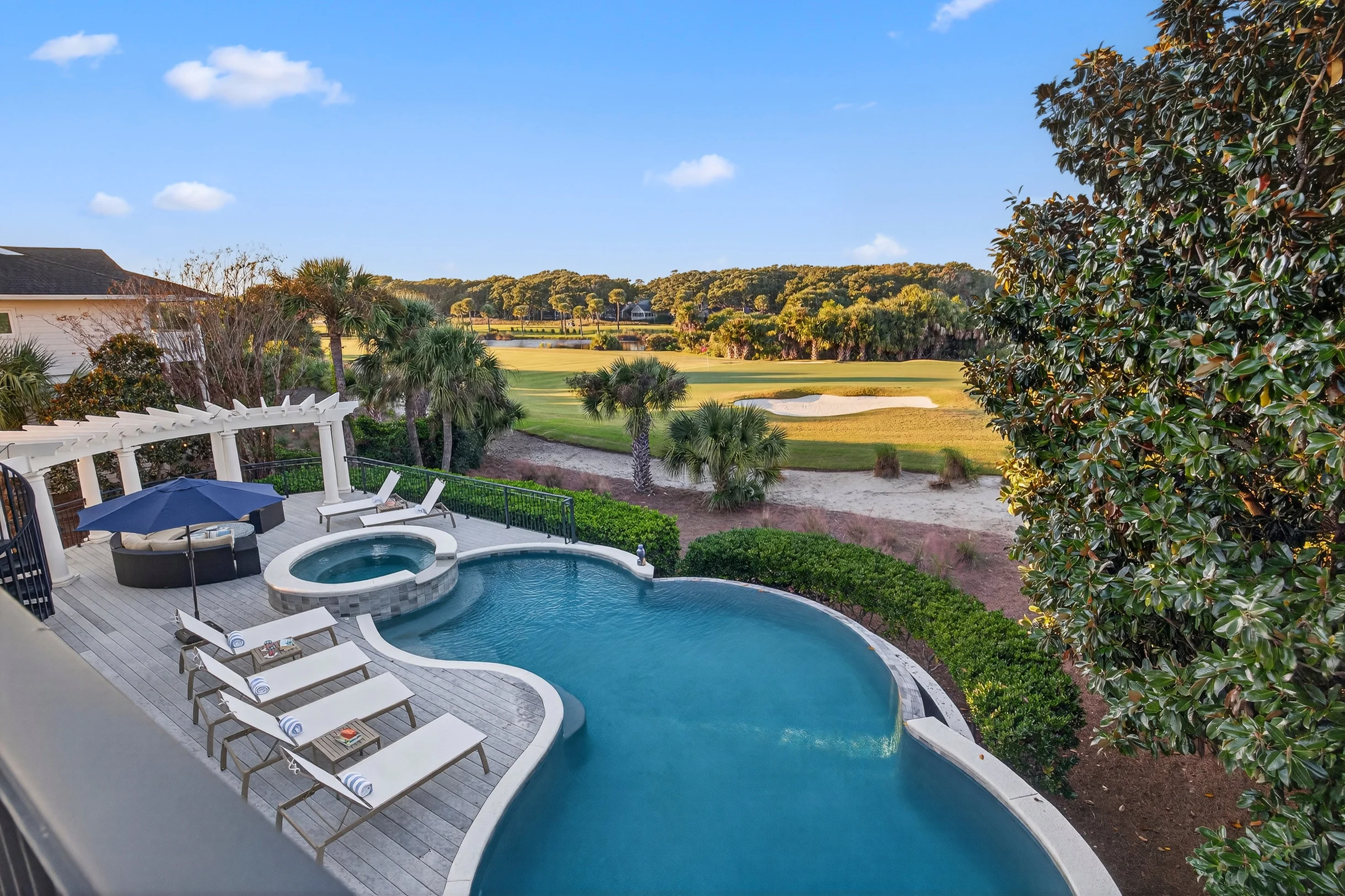 SI3733: 3733 Seabrook Island Road #6