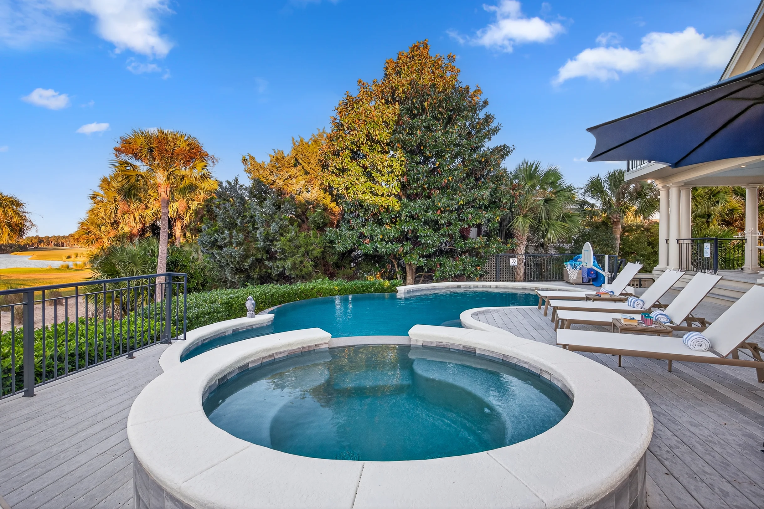 SI3733: 3733 Seabrook Island Road #52