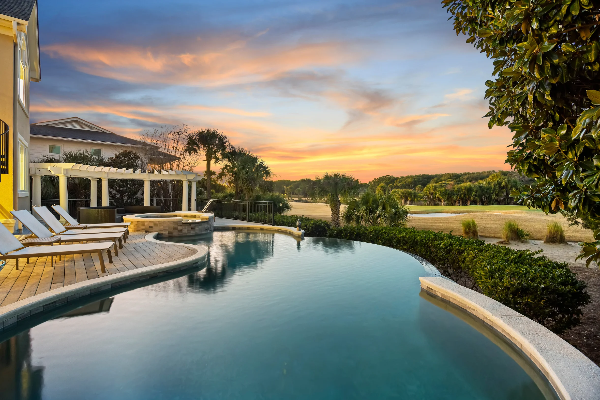 SI3733: 3733 Seabrook Island Road #1