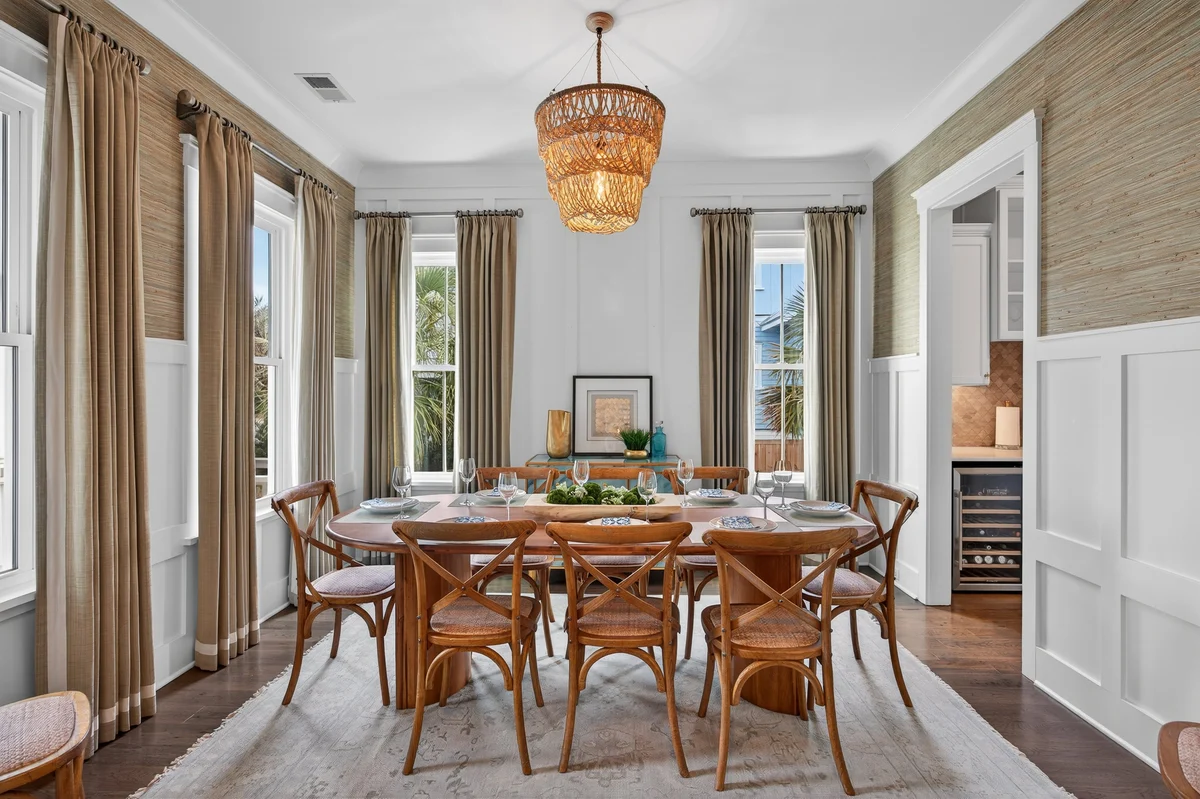 Wander Palms Marsh Glow