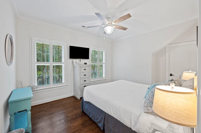 Bedroom 3 image 1
