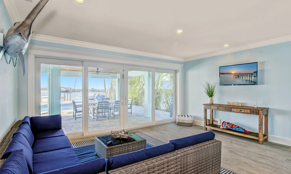 Wander Bradenton Escape #34