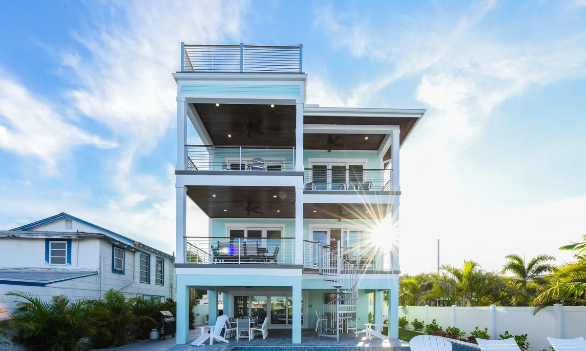 Wander Bradenton Escape #4