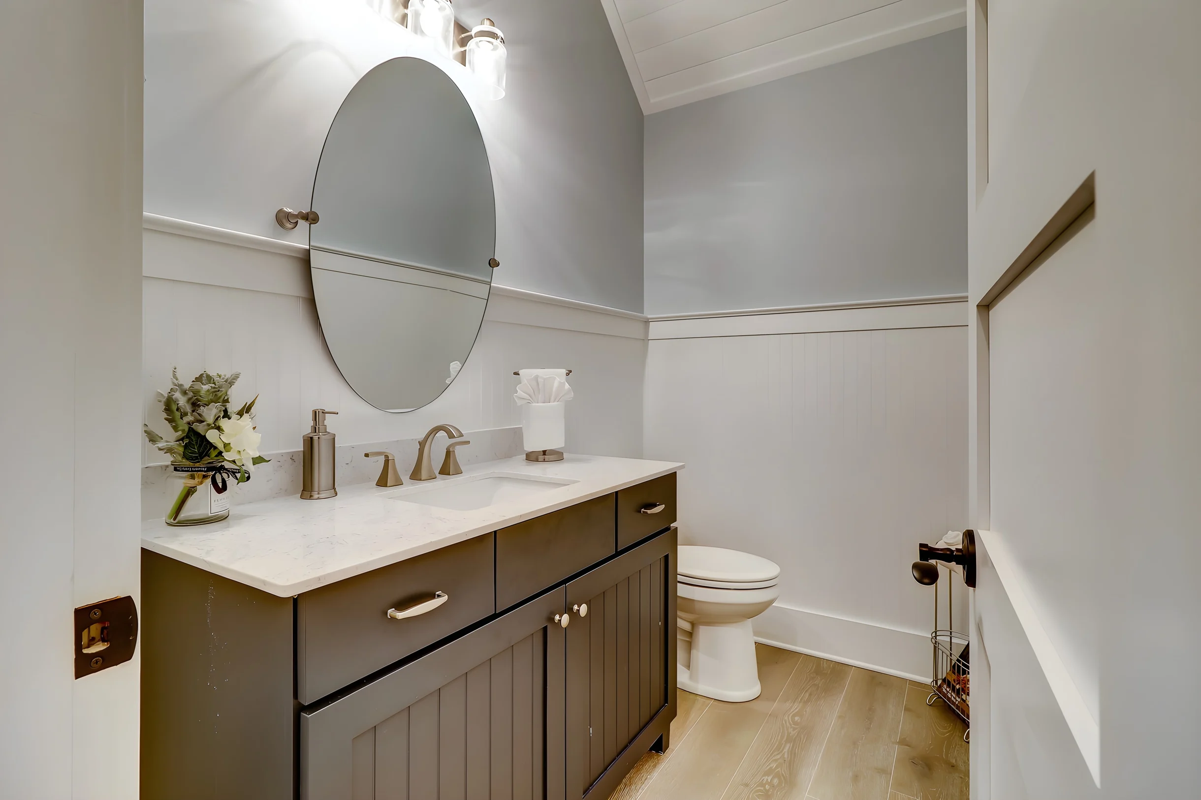 AV3-23: 3 23rd Avenue #12