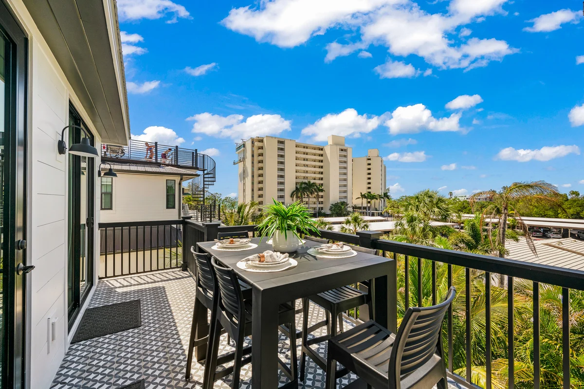 Wander Siesta Tides #50