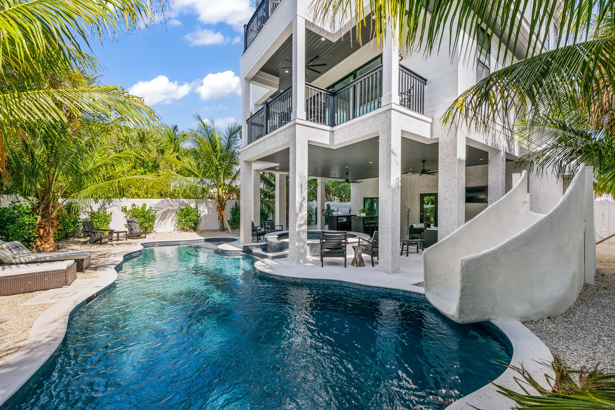 Wander Siesta Tides #31