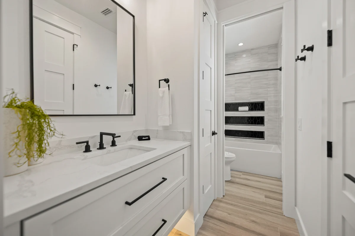 Wander Siesta Tides #22