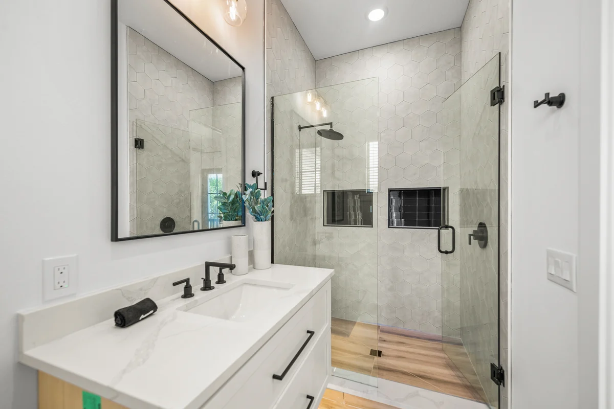 Wander Siesta Tides #24