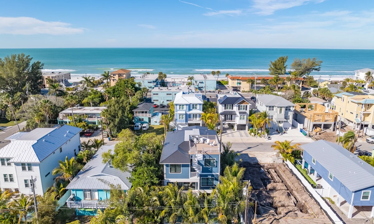 Wander Bradenton Beach Sanctuary #5