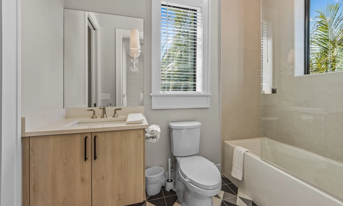 Wander Bradenton Beach Sanctuary #8