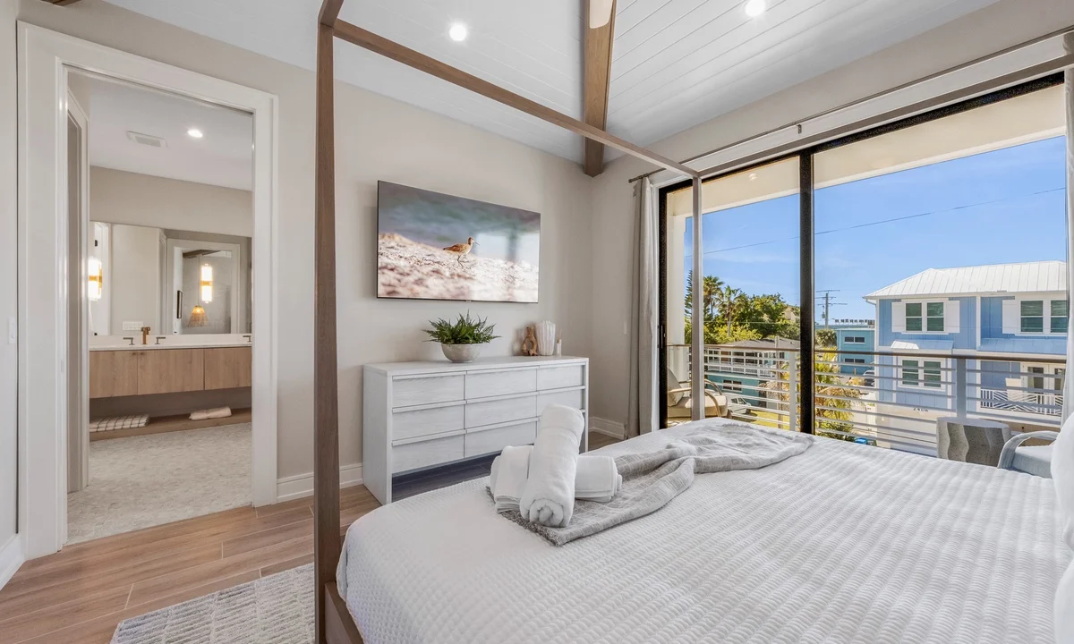 Wander Bradenton Beach Sanctuary #40