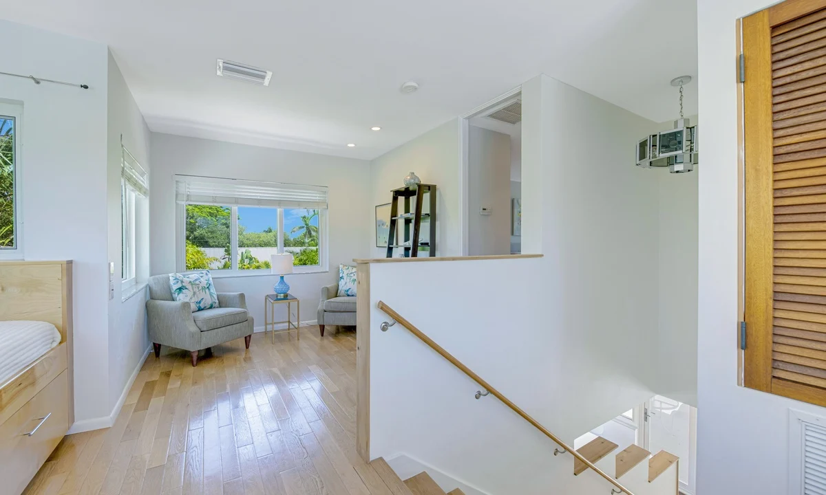 Wander Holmes Beach Palms #24