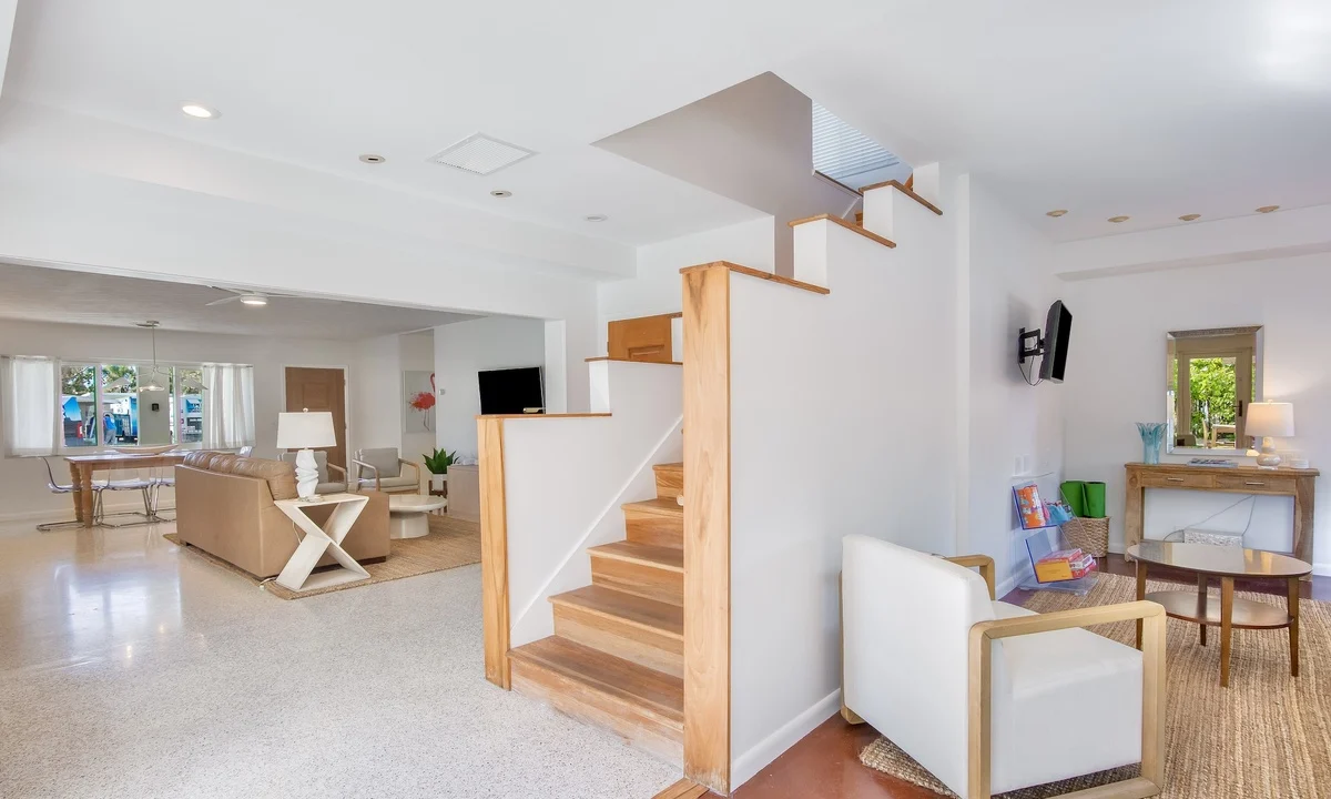 Wander Holmes Beach Palms #49