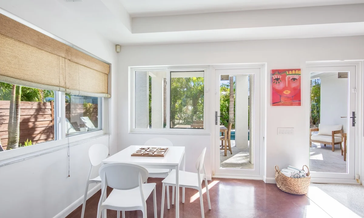 Wander Holmes Beach Palms #46