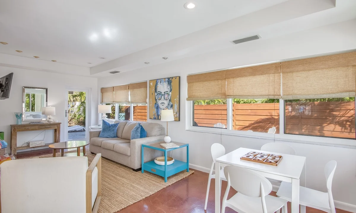 Wander Holmes Beach Palms #38