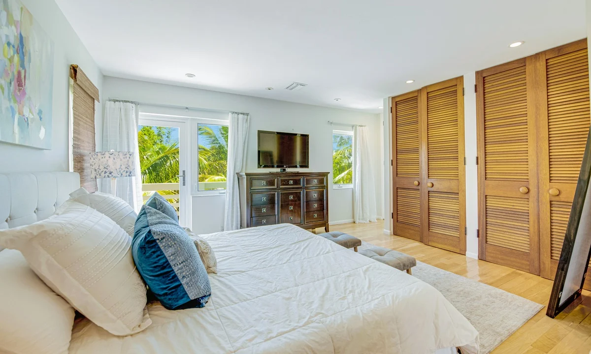 Wander Holmes Beach Palms #31