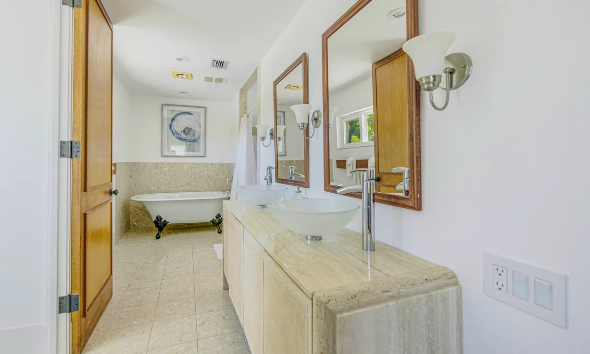 Wander Holmes Beach Palms #35