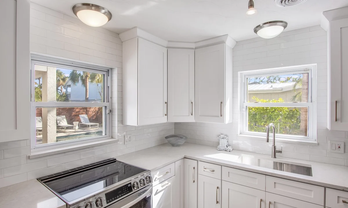 Wander Holmes Beach Palms #44