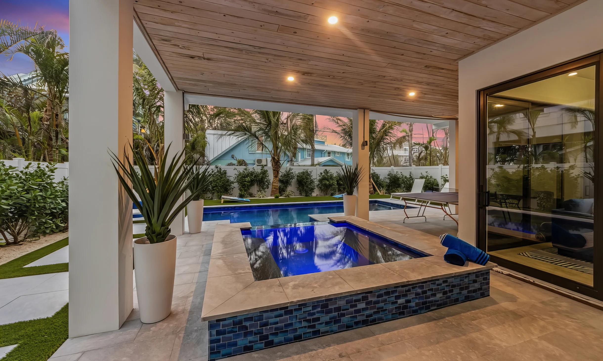 Wander Anna Maria Glow #56