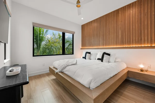 Bedroom 3 image 1