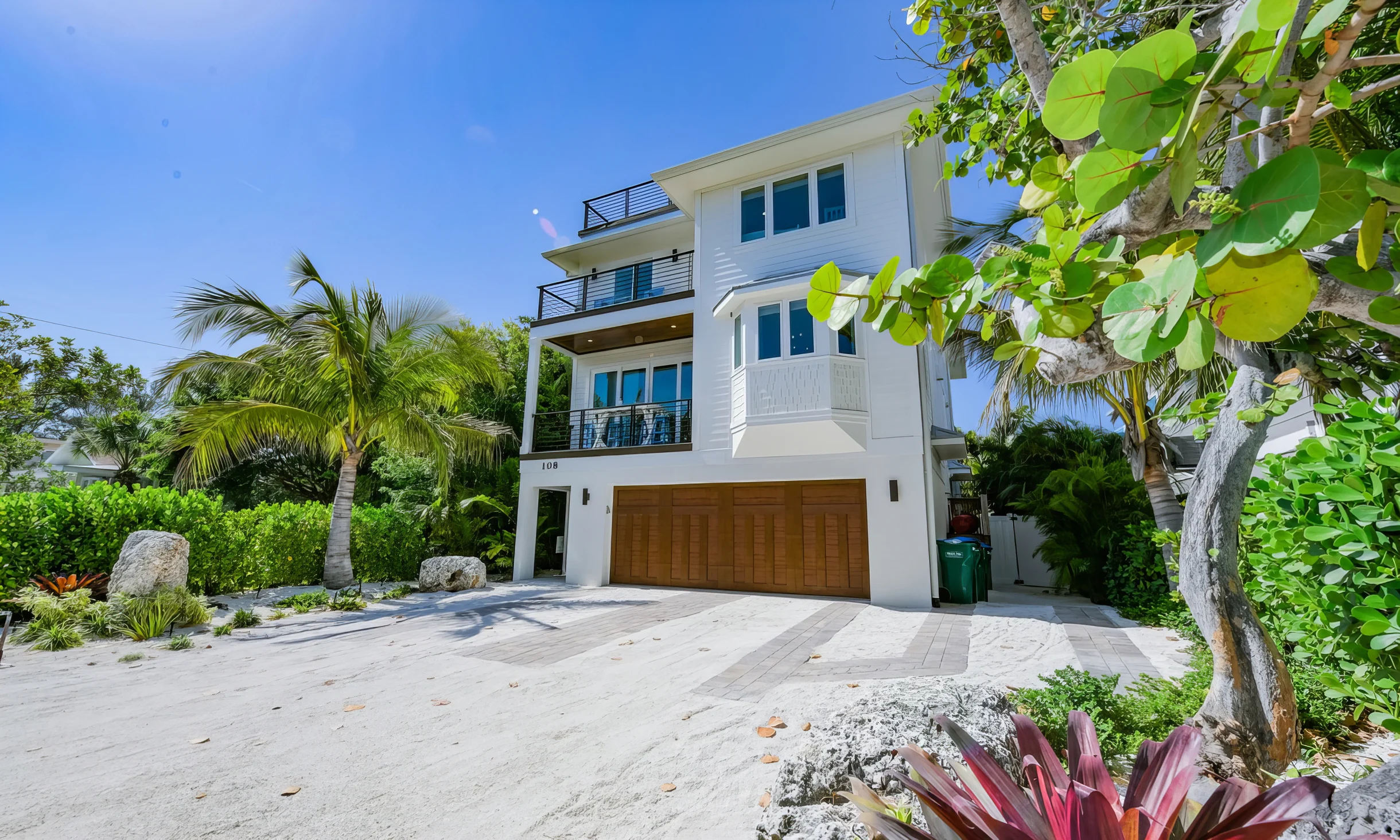 Wander Bradenton Golden #4