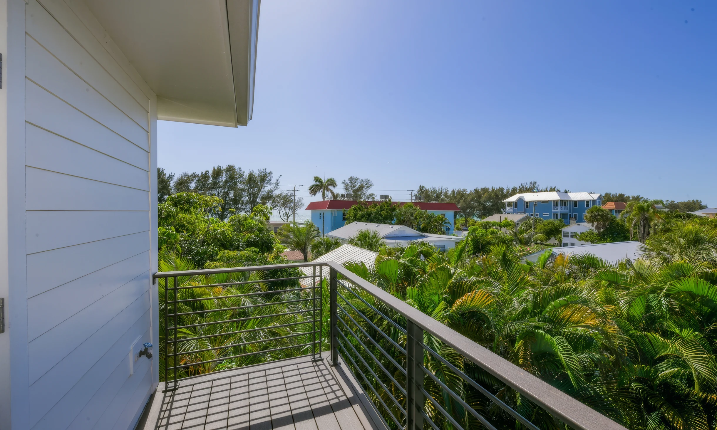 Wander Bradenton Golden #22