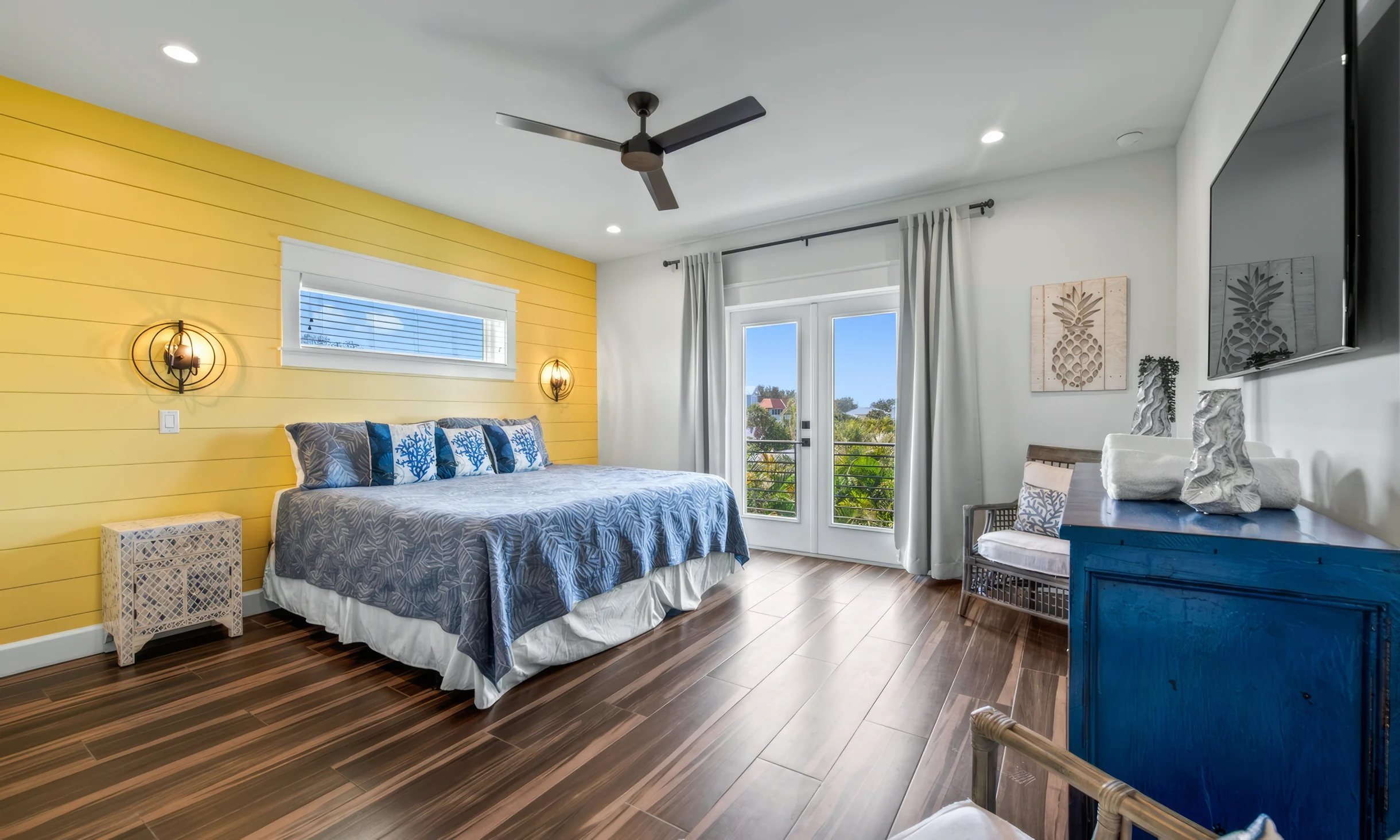 Wander Bradenton Golden #24