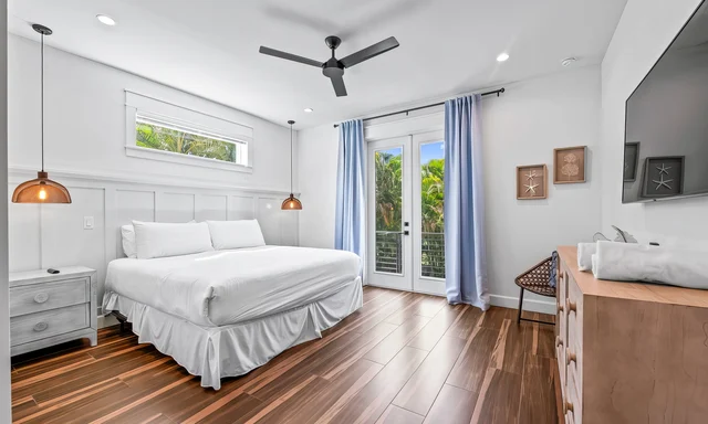 Bedroom 1 image 1