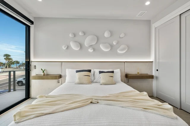 Bedroom 1 image 1