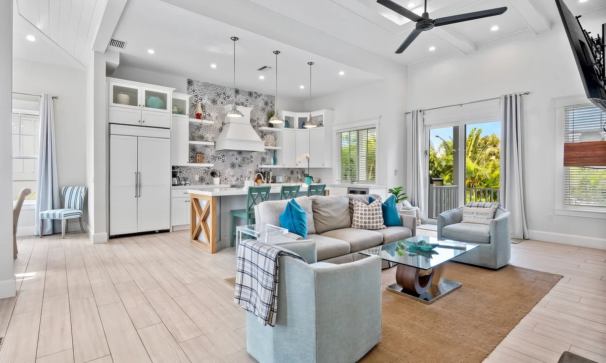 Wander Holmes Beach Sanctuary #12