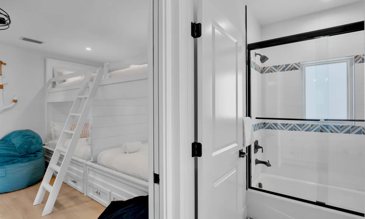 Wander Bradenton Beach Glow #9