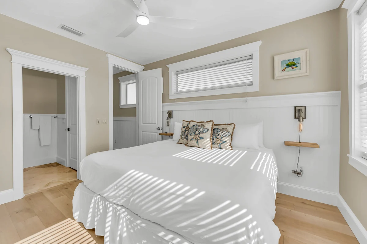 Wander Holmes Beach Bayfront #31