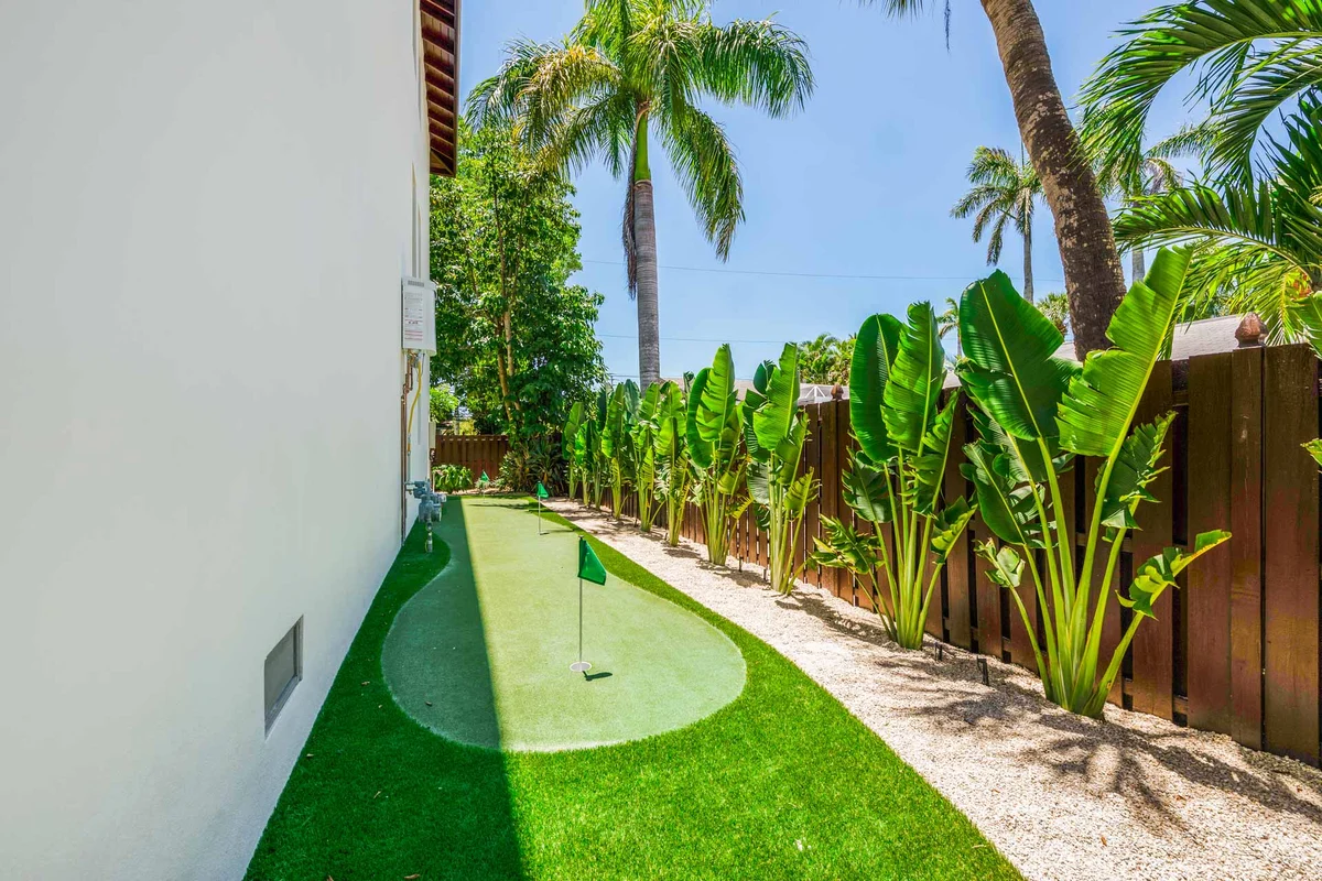 Wander Lido Key Sands