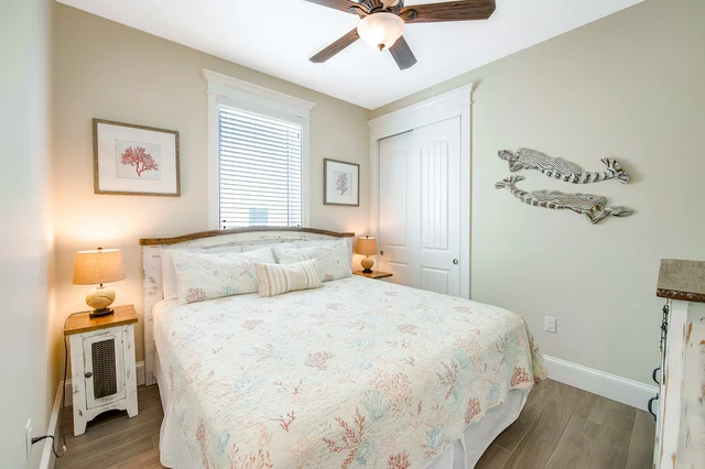 Bedroom 1 image 1