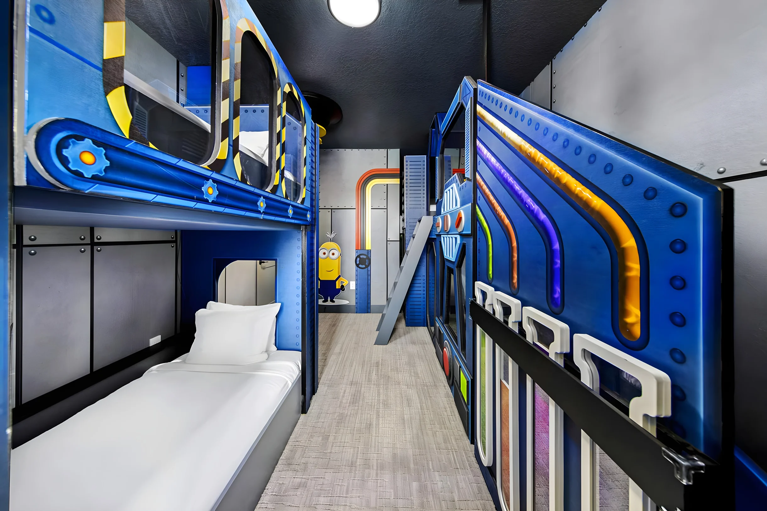 VOR4760HW: 4 Bed, Imagination Lab, Pool #51